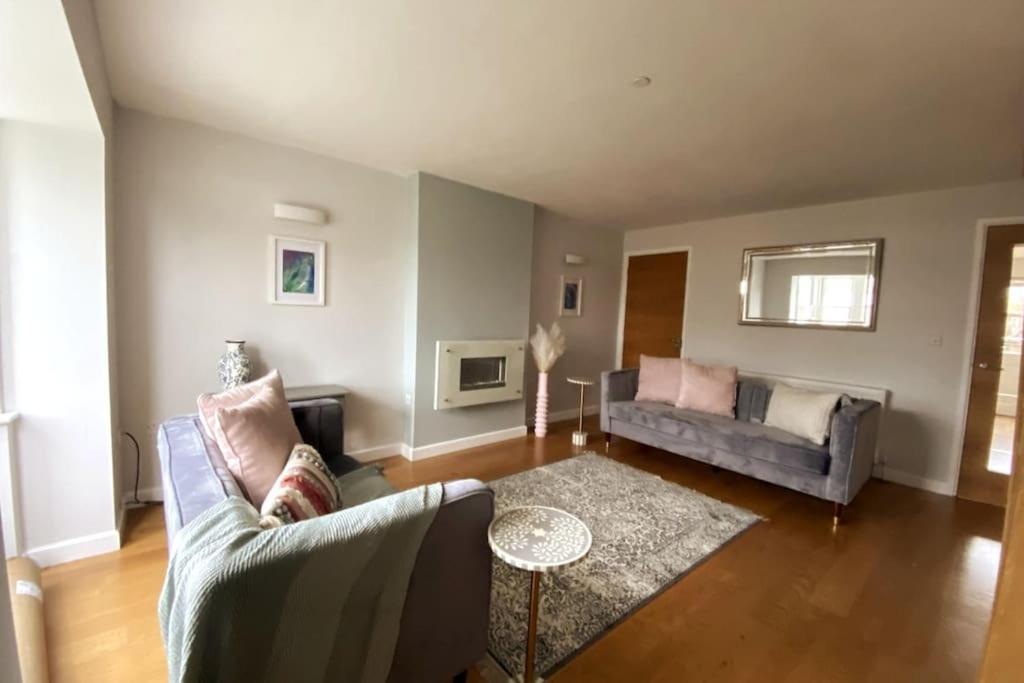 Вилла 3Bed House With Parking Short Walk To Bath Centre Экстерьер фото