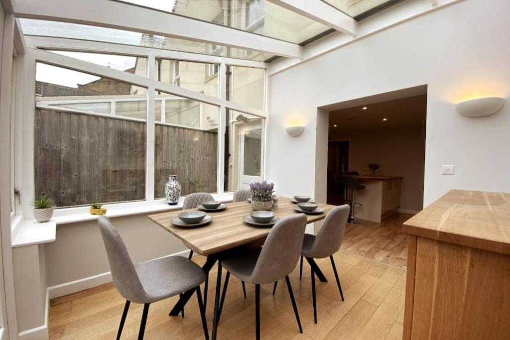 Вилла 3Bed House With Parking Short Walk To Bath Centre Экстерьер фото