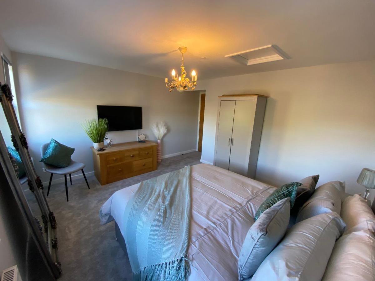 Вилла 3Bed House With Parking Short Walk To Bath Centre Экстерьер фото